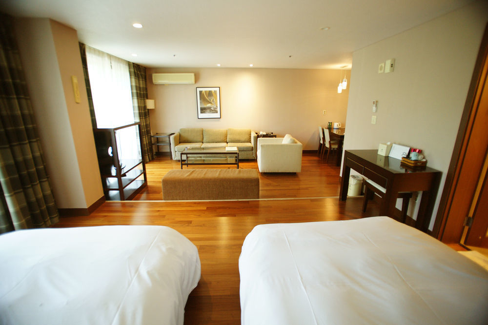 Lake Hills Jeju Resort Seogwipo Dış mekan fotoğraf
